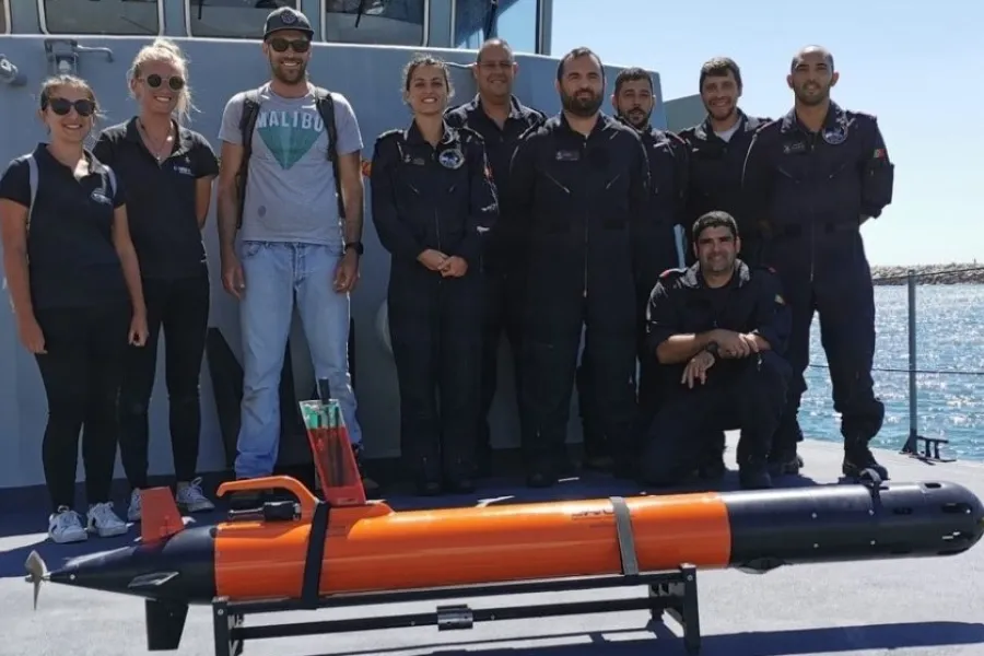 Investigadores do grupo CIMA da Universidade do Algarve juntaram-se mais uma vez ao navio da marinha Oríon na sua patrulha da costa sul de Portugal