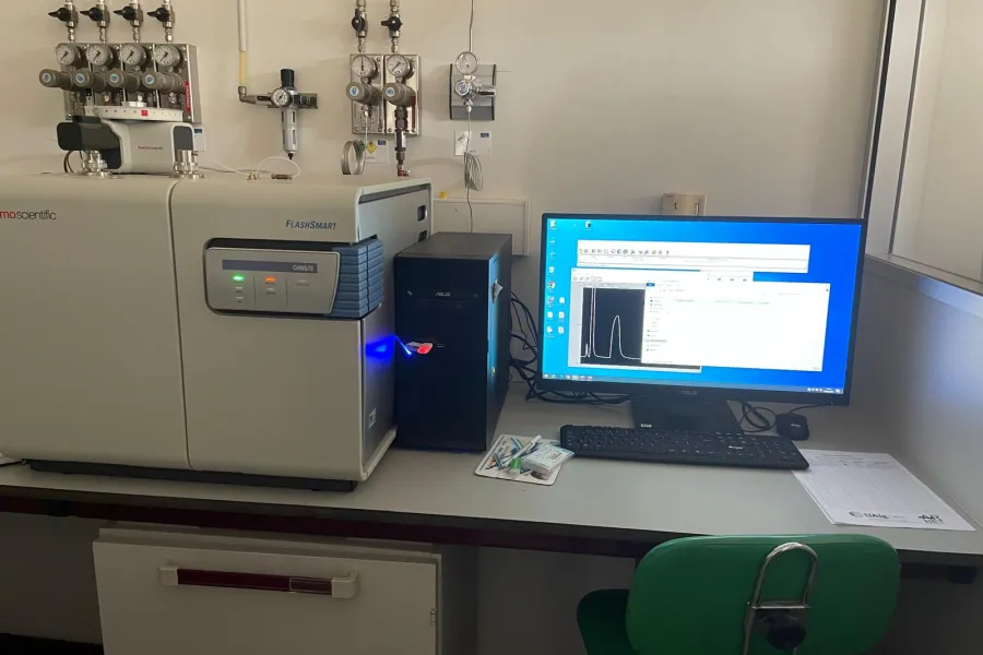 Laboratório de equipamento analítico
